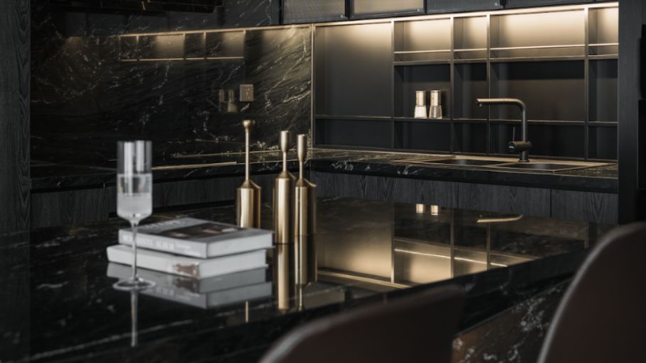 Khu vực ăn uống Penthouse Châu Âu sum vầy