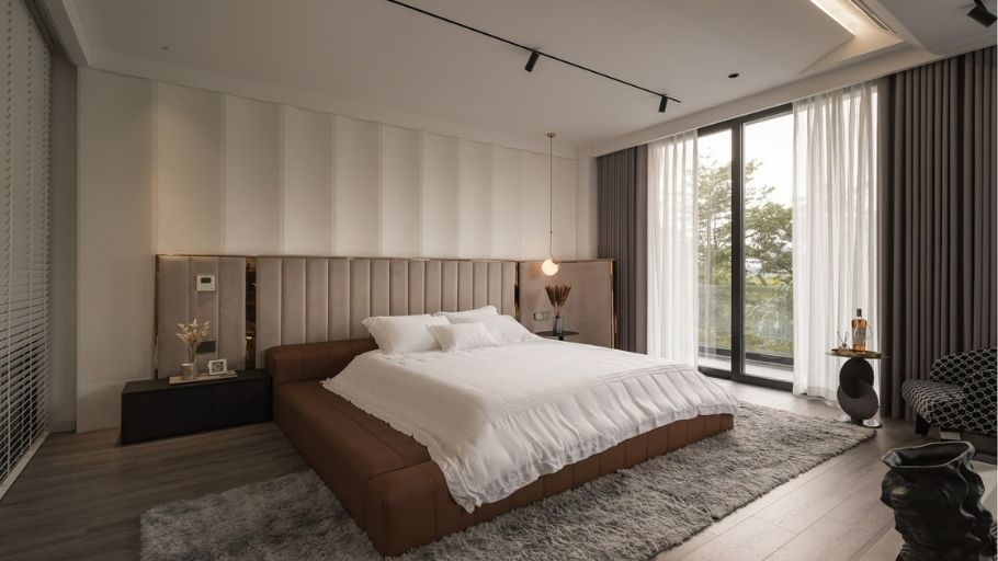 Phòng ngủ Master trong biệt thự Ciputra Villa 01