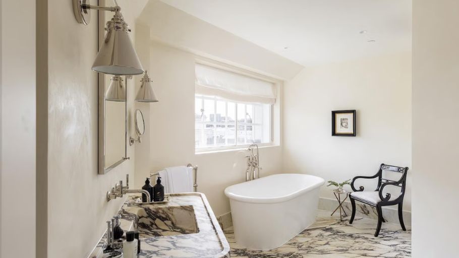 Phòng tắm trong căn duplex tại Westminster (London)
