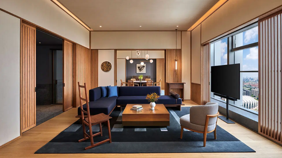 Penthouse phong cách Á Đông với vật liệu mây tre đan
