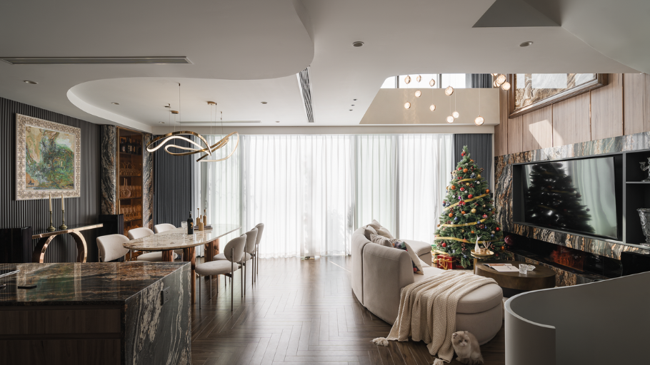 Thiết kế vách kính không chỉ mở rộng tầm nhìn mà còn giúp căn hộ Duplex luôn ngập tràn ánh sáng tự nhiên