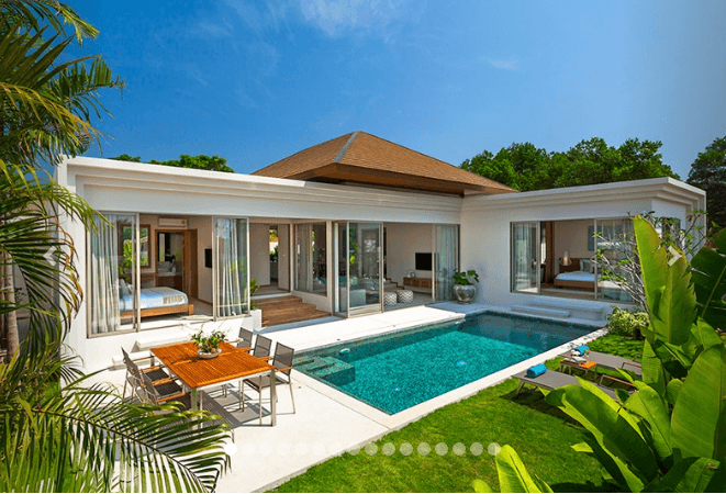 Thiết kế nhà vườn 1 tầng kết hợp hồ bơi trung tâm giúp tối ưu kết nối giữa nội thất và cảnh quan ngoài trời (Nguồn: Internet)