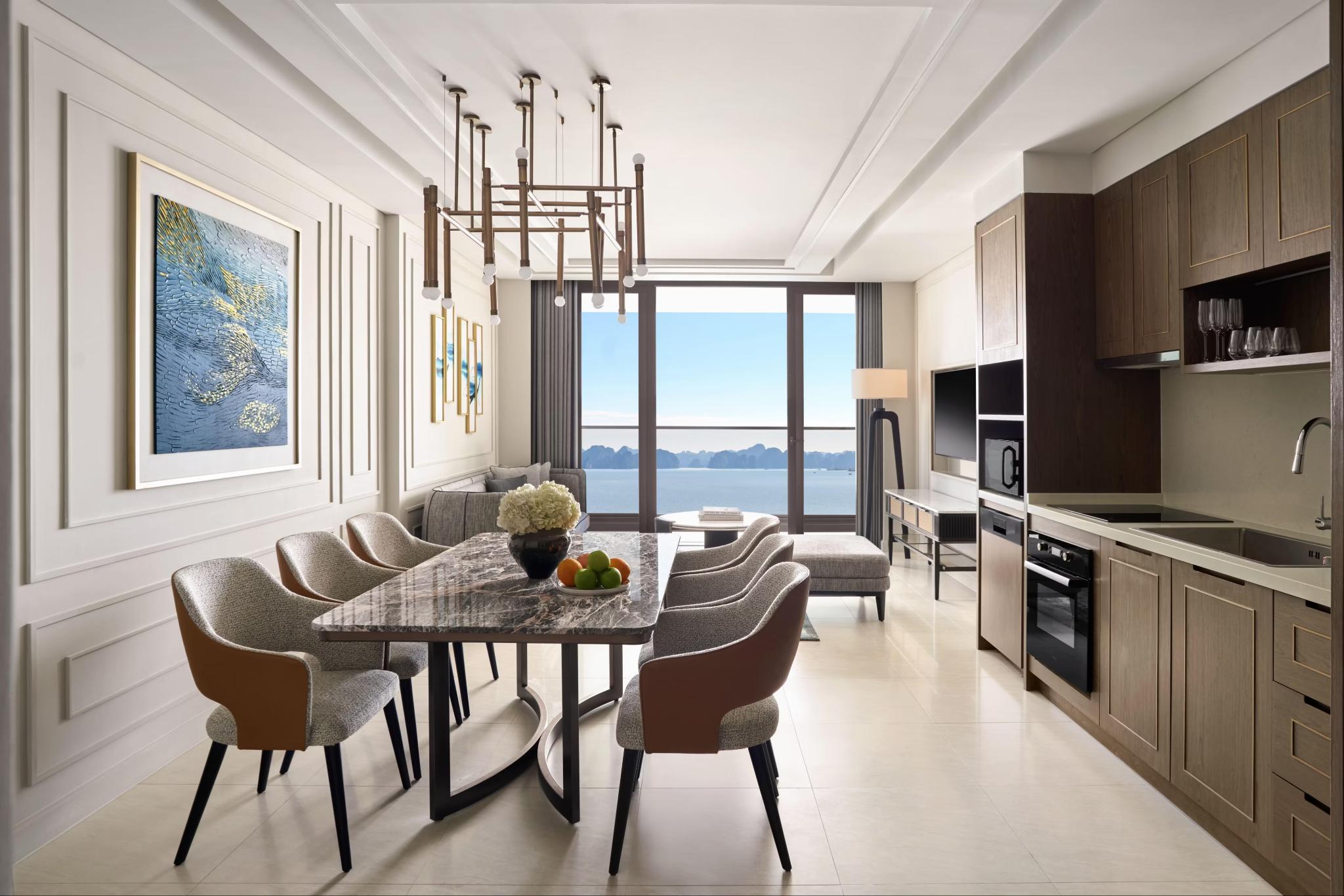 The resort villa interior area is refined, optimizing comfort and privacy