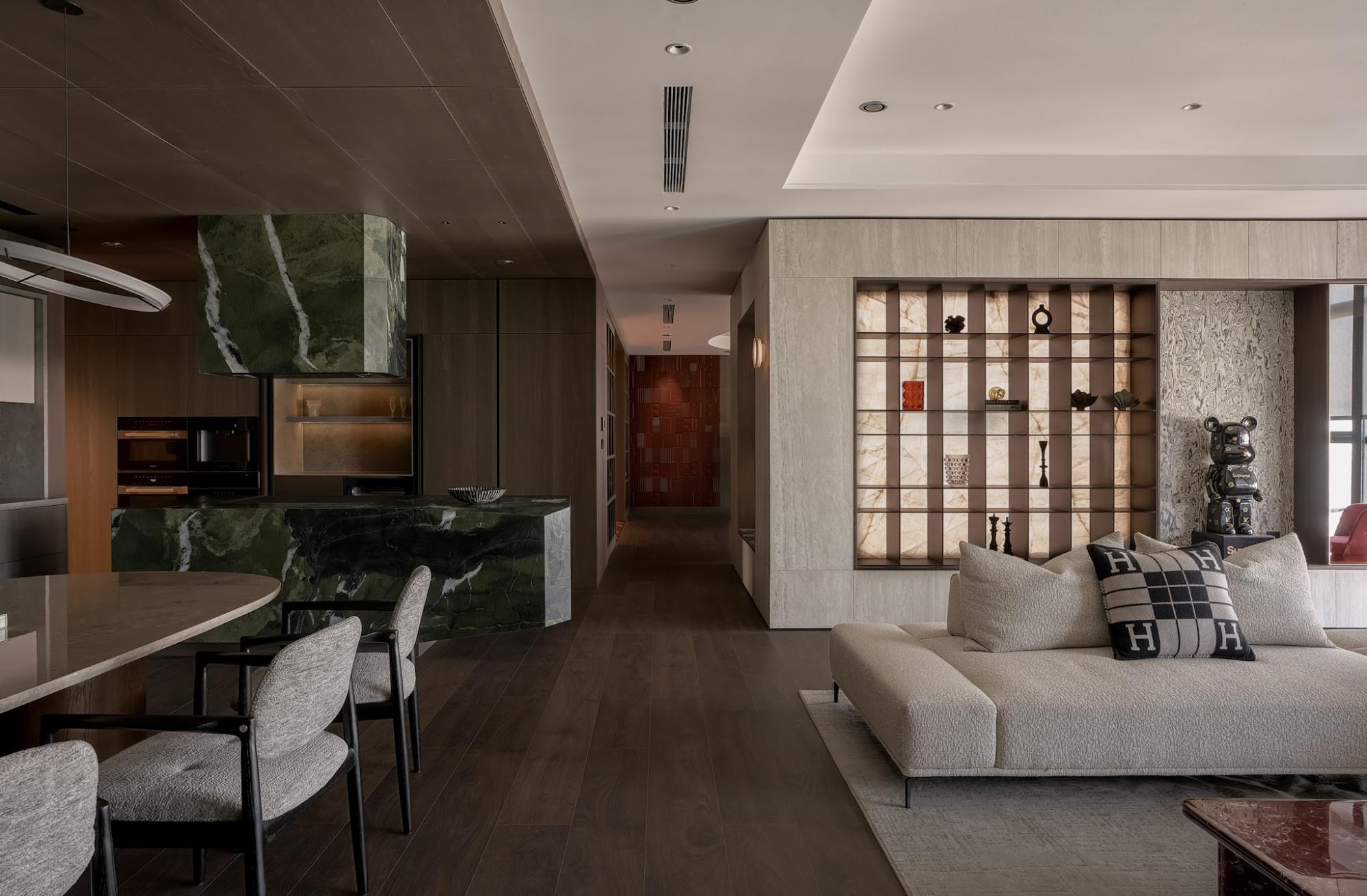 Modern Luxury style honors the refined beauty of premium materials.