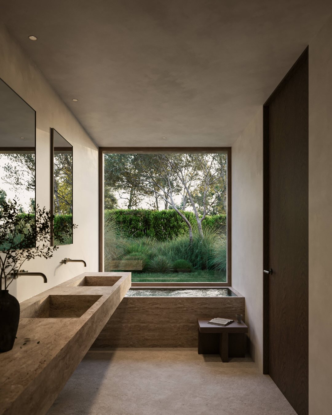 The signature low-to-ground design expands the view and optimizes the living space.