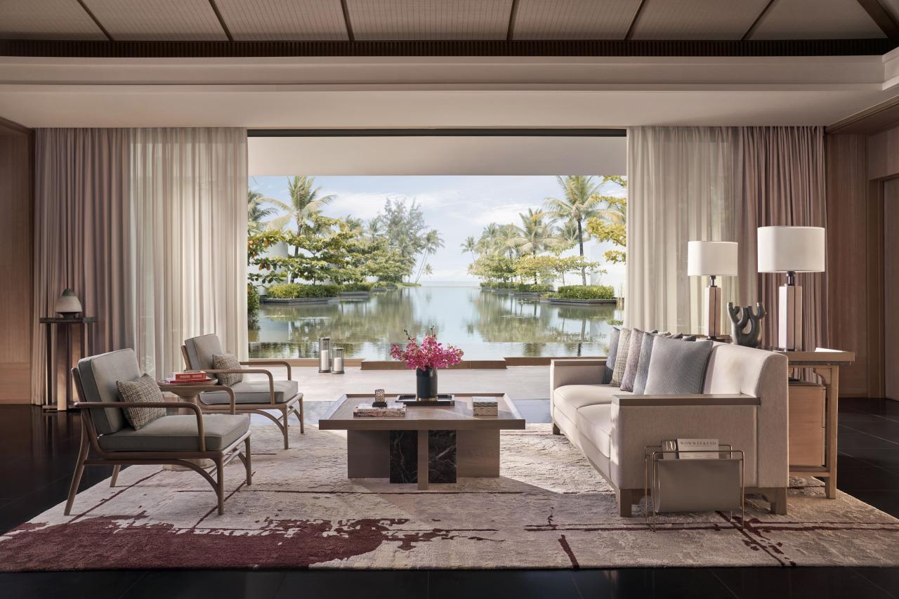 A modern beach villa living room designed for optimal comfort, aiming for a relaxing living experience