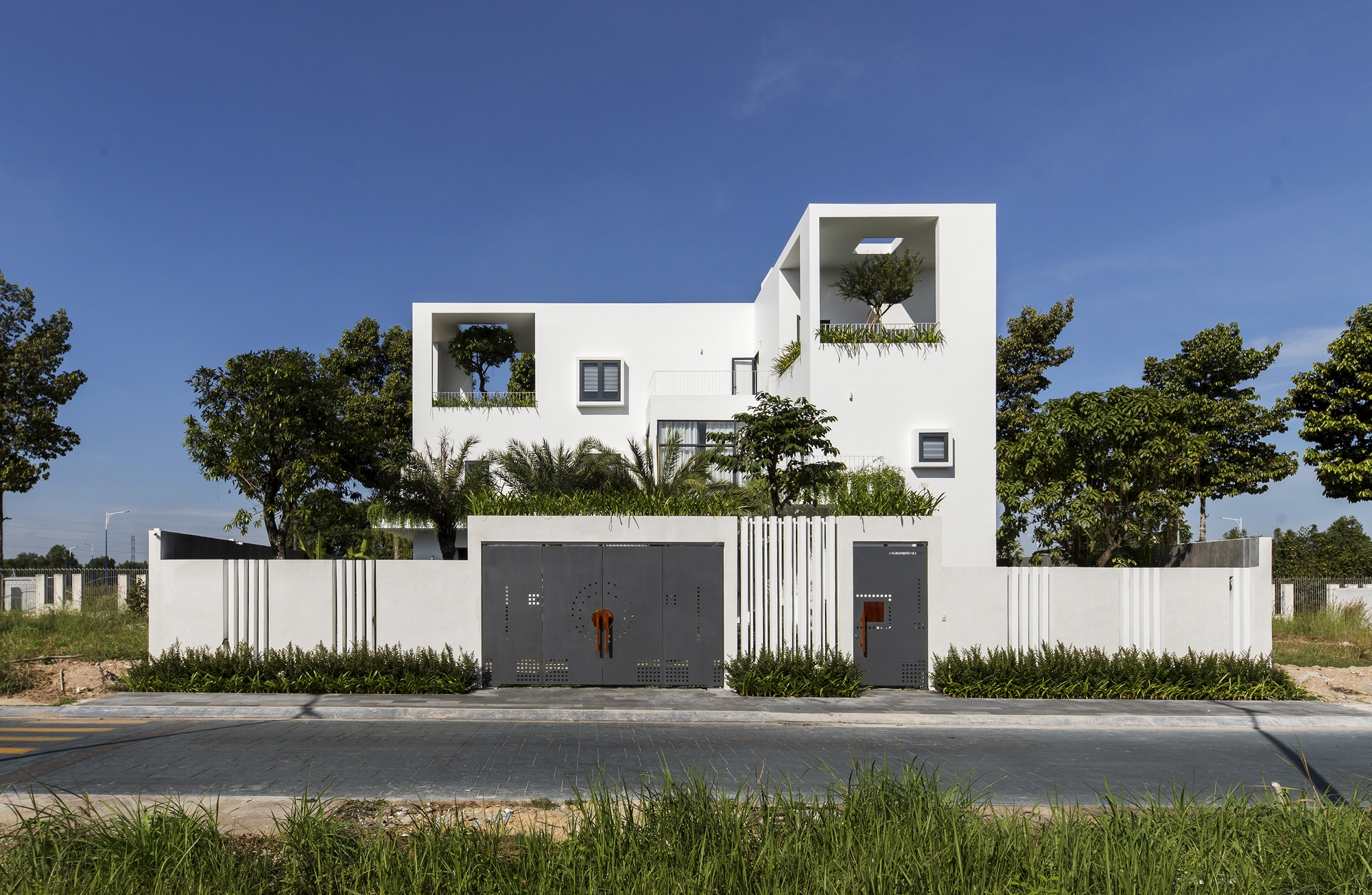 The luxurious beauty and open space in a 9m+ facade townhouse villa design (Source: Internet)