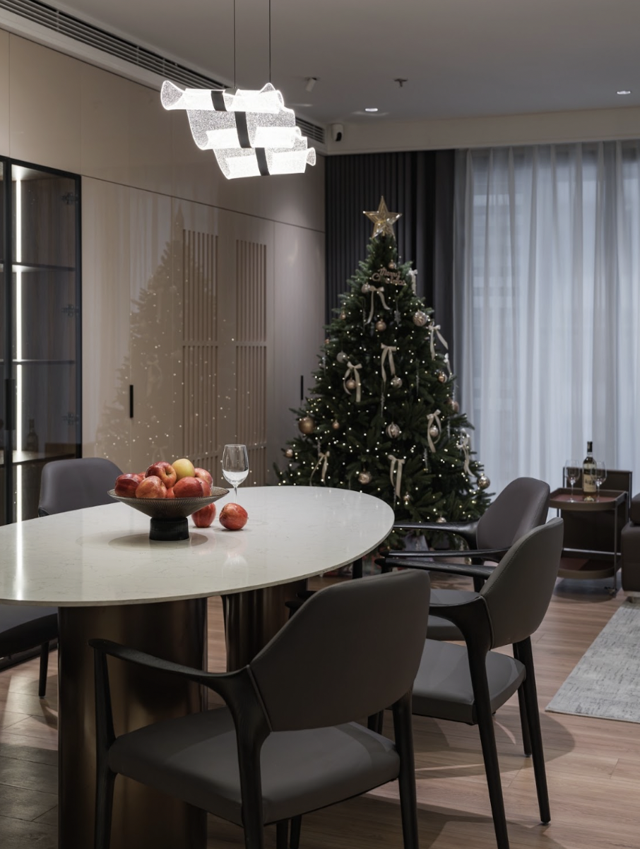 Interior details are finished meticulously, bringing a comfortable and upscale living experience.