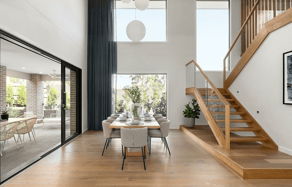 Sự cân đối về mặt bằng và tỷ lệ giúp khoảng thông tầng đạt hiệu quả thẩm mỹ lẫn công năng